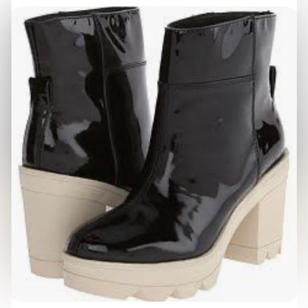 10 CROSBY DEREK LAM Lynne Black Patent Leather Booties Chunky Beige Sole 7